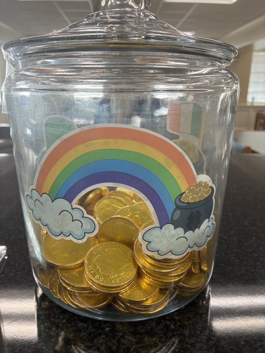Mercer_LawLib's tweet photo. 🍀🌈✨ https://t.co/FwnR1flo3R