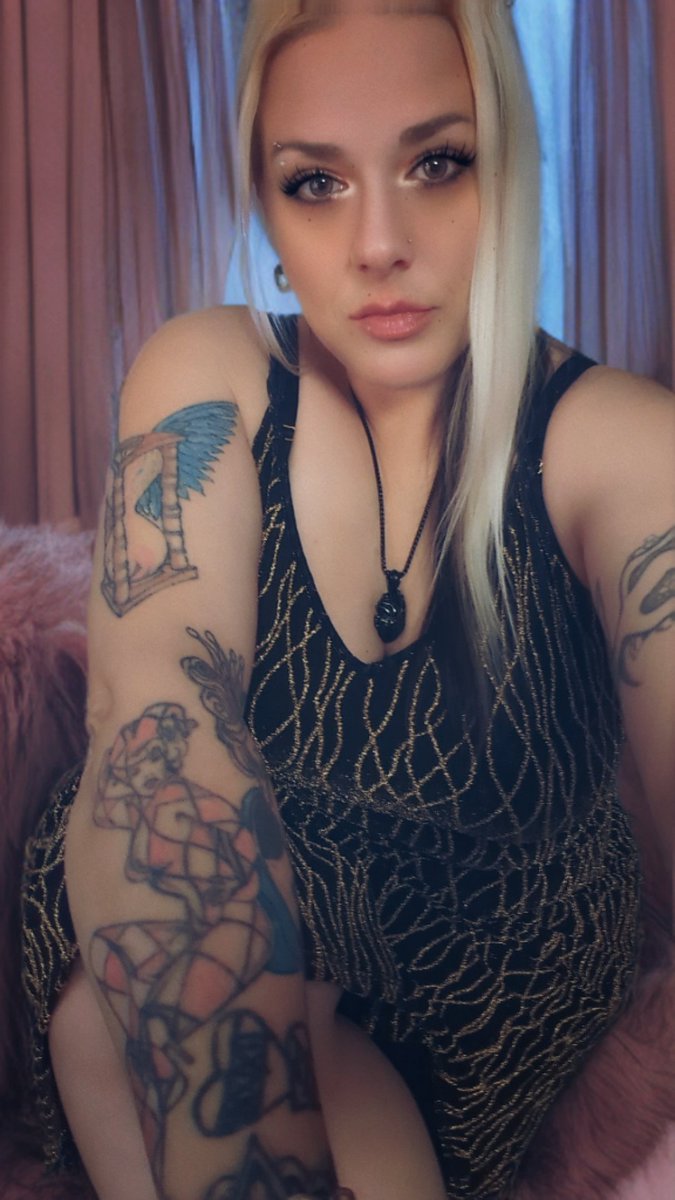 QueenBlackh3art's tweet photo. ✨✨RT GAME✨✨

$5/$5/$5
Unlimited Comments for Dommes
1 comment per sub
For 5 hours!!!

Help Me put this slave into debt forever! https://t.co/2pwgSqdAul