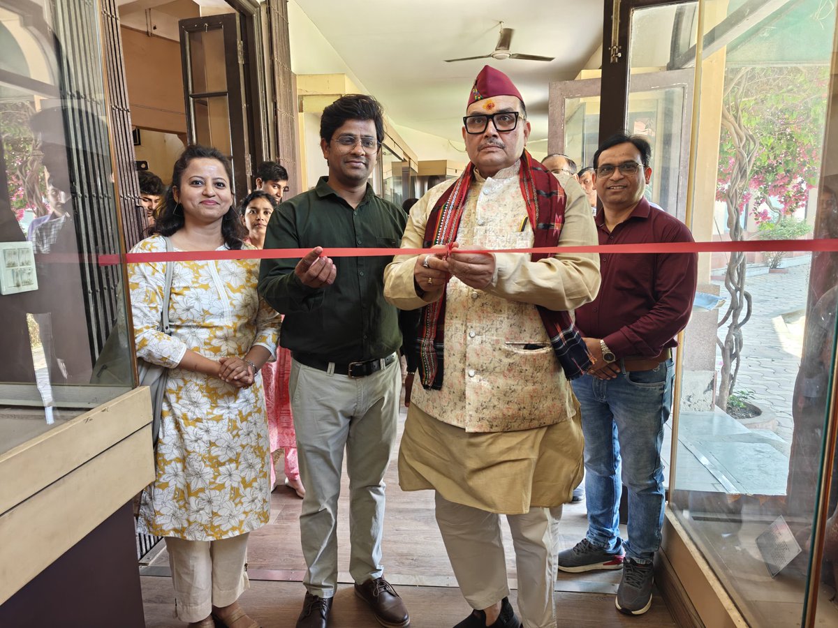 MuseumMathura's tweet photo. राजकीय संग्रहालय, मथुरा में दिनांक 08 मार्च 2026 को संग्रहालय के 152 वे स्थापना दिवस के उपलक्ष्य में कार्यक्रमों की श्रृंखला में पाँच दिवसीय चित्र प्रदर्शनी एवं तीन दिवसीय चित्रांकन शिविर का शुभारंभ किया गया। https://t.co/Ief0VKqYBA