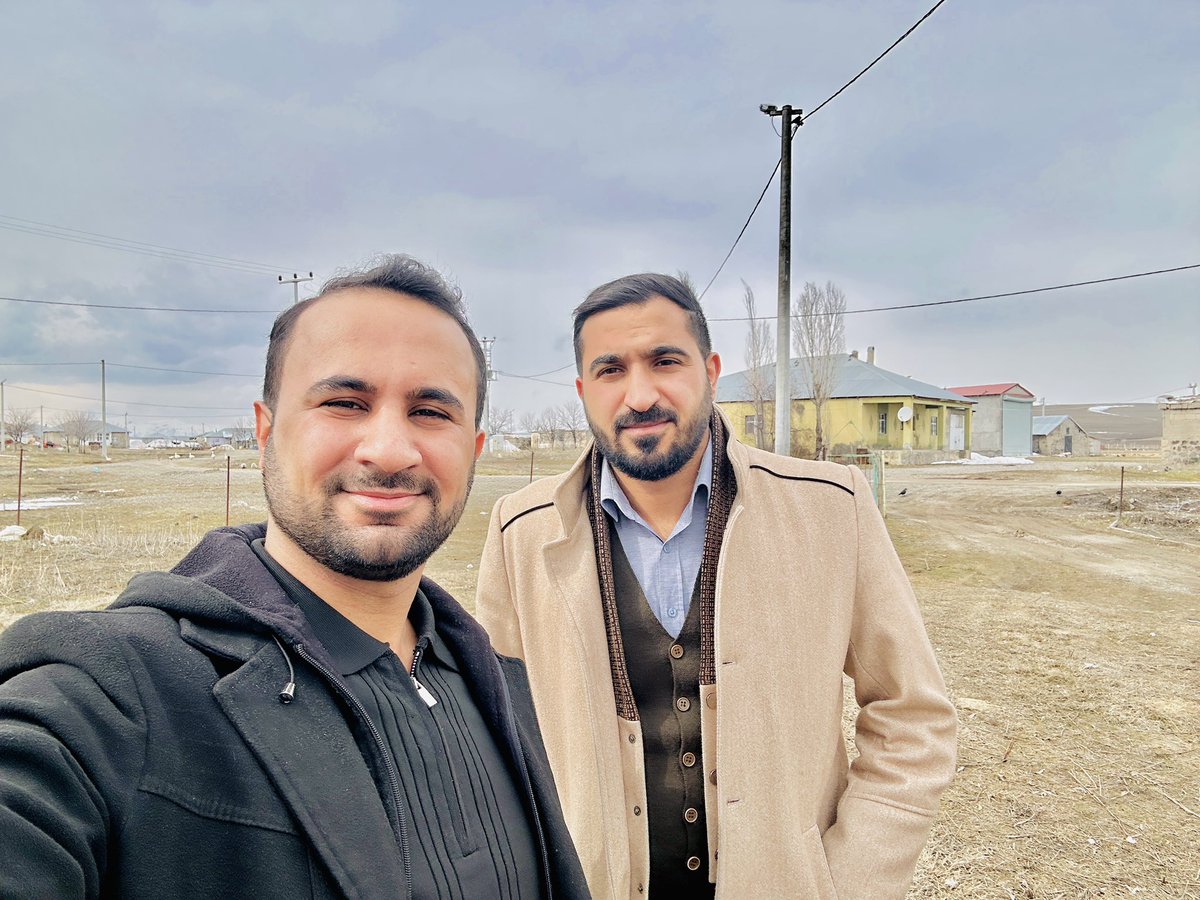 Muş’ta düzenlenen Dart Okul Sporları vesilesiyle Bulanık ilçesinde yaşayan kıymetli kuzenim Mehmet Nuri YILDIZ abimin misafiri olduk.

Uzun zaman sonra hasret giderip güzel bir sohbet etme fırsatı bulduk. Samimi misafirperverliği için değerli abime gönülden teşekkür ediyorum.