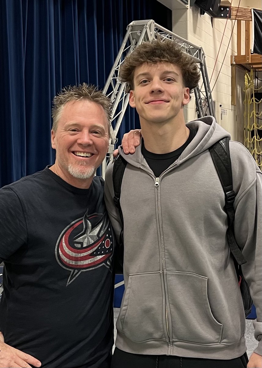 G8R_Wellness's tweet photo. When former students not only visit, but work and encourage your current students- nothing better! Thanks for stopping by @NRoempler ! #onceagator #itsworthit #amishrinking https://t.co/DrergGgi8P
