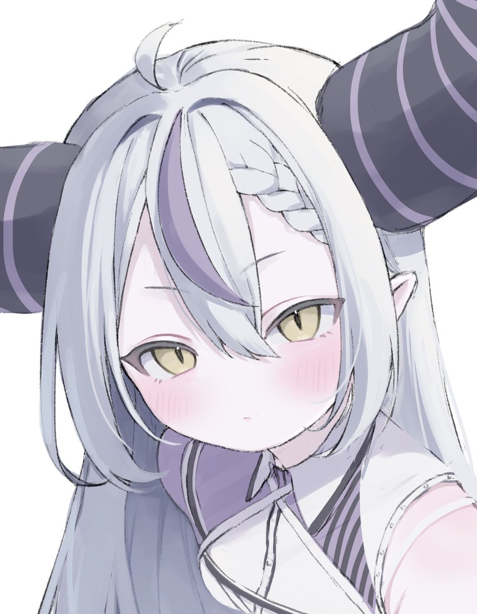 じー
 #laplus_artdesu