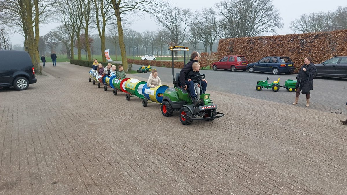 Afgelopen zaterdag was er de boerenbedrijvendag. Vol ontmoetingen, rondleidingen en gesprekken. Jan Bloemert schreef een blog, wat te lezen is op staphorst.sgp.nl/actueel/nieuws… .