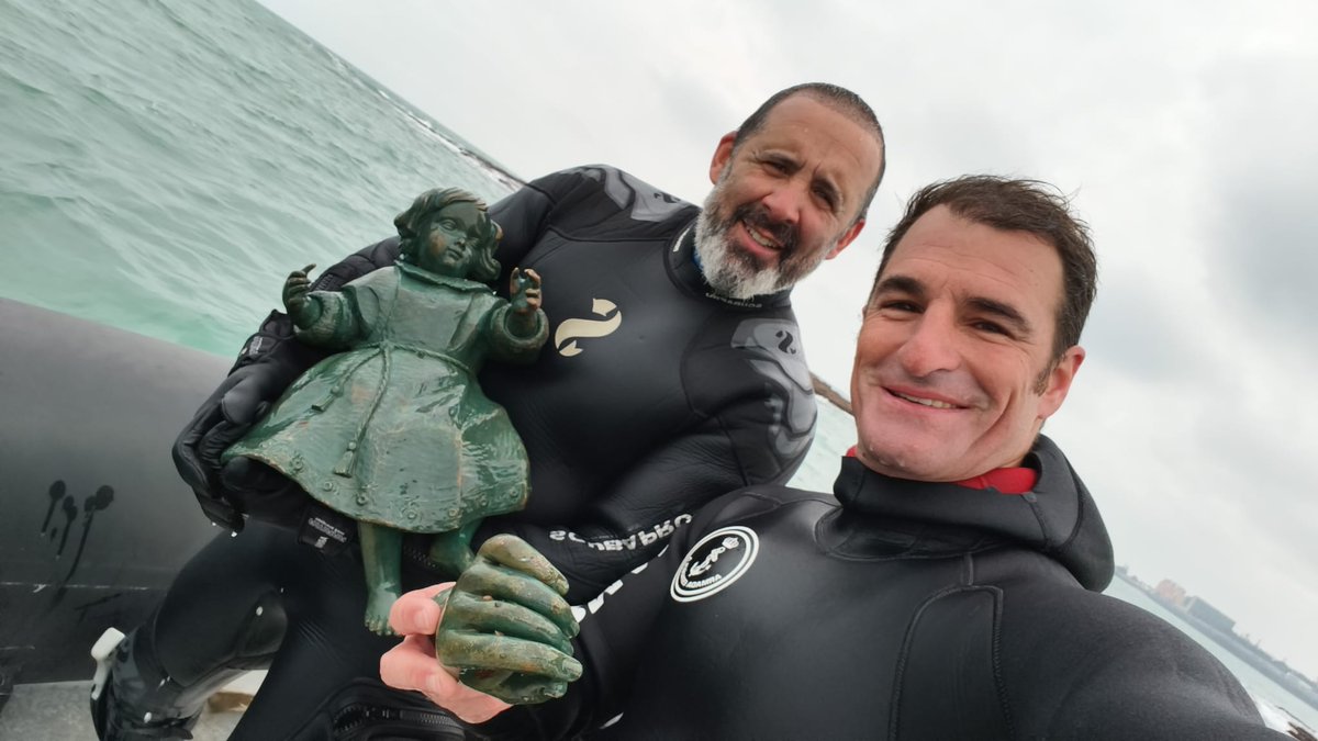 puertodecadiz's tweet photo. La Armada localiza la figura del Niño Jesús que acompañaba a La Galeona y una de las manos

Más info en:
https://t.co/O8GsuGdtnB https://t.co/gezt1YLvhB