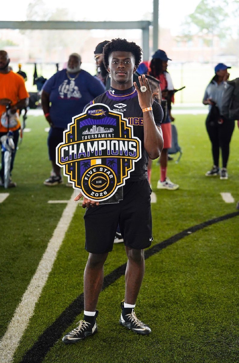 Ashton Stark tweet media