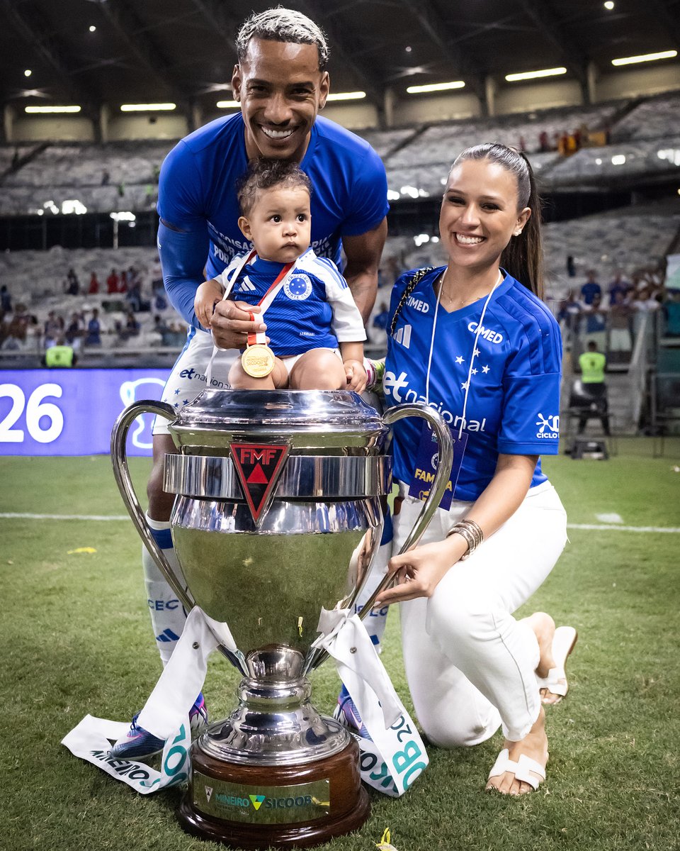 Cruzeiro's tweet photo. Um dos nossos! 💙

O primeiro título de Matheus Pereira com a camisa do clube do seu coração representa muito. Vamos, MP🔟! 🥶

📸 @ggaleixo / Cruzeiro https://t.co/N8G42w8N7A