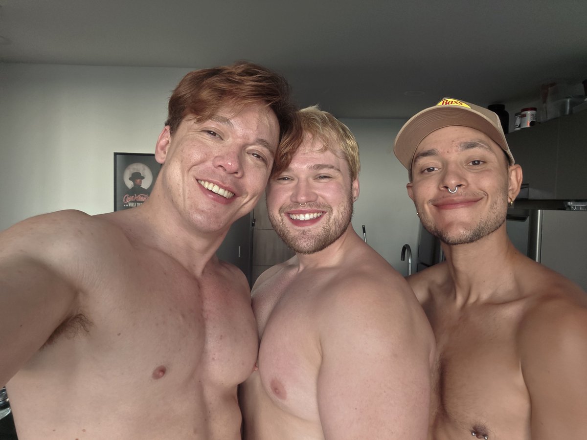 horse god tweet media