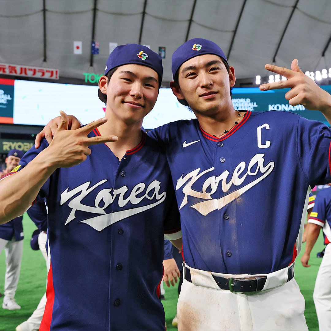 All smiles from Hyeseong Kim and Jung Hoo Lee 😁
#WorldBaseballClassic