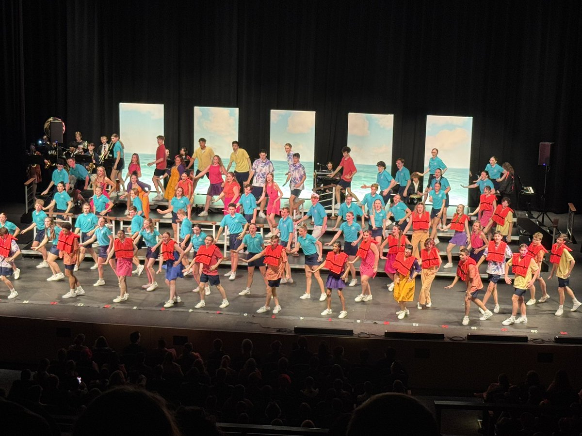 Linn-Mar Volleyball tweet media