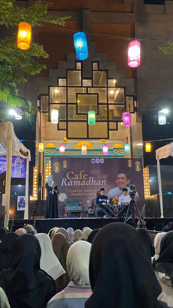 IG - LINE : infoub tweet media