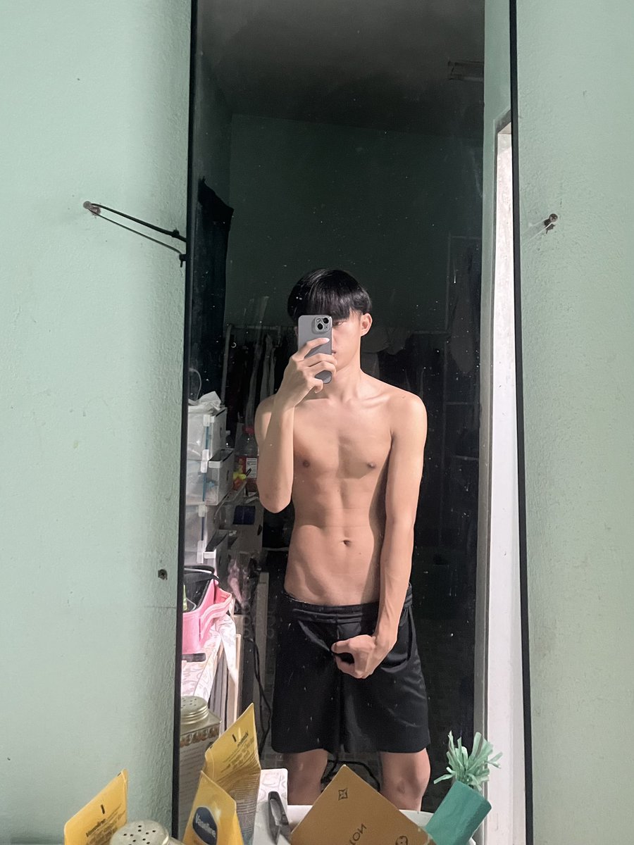นายW ||| tweet media