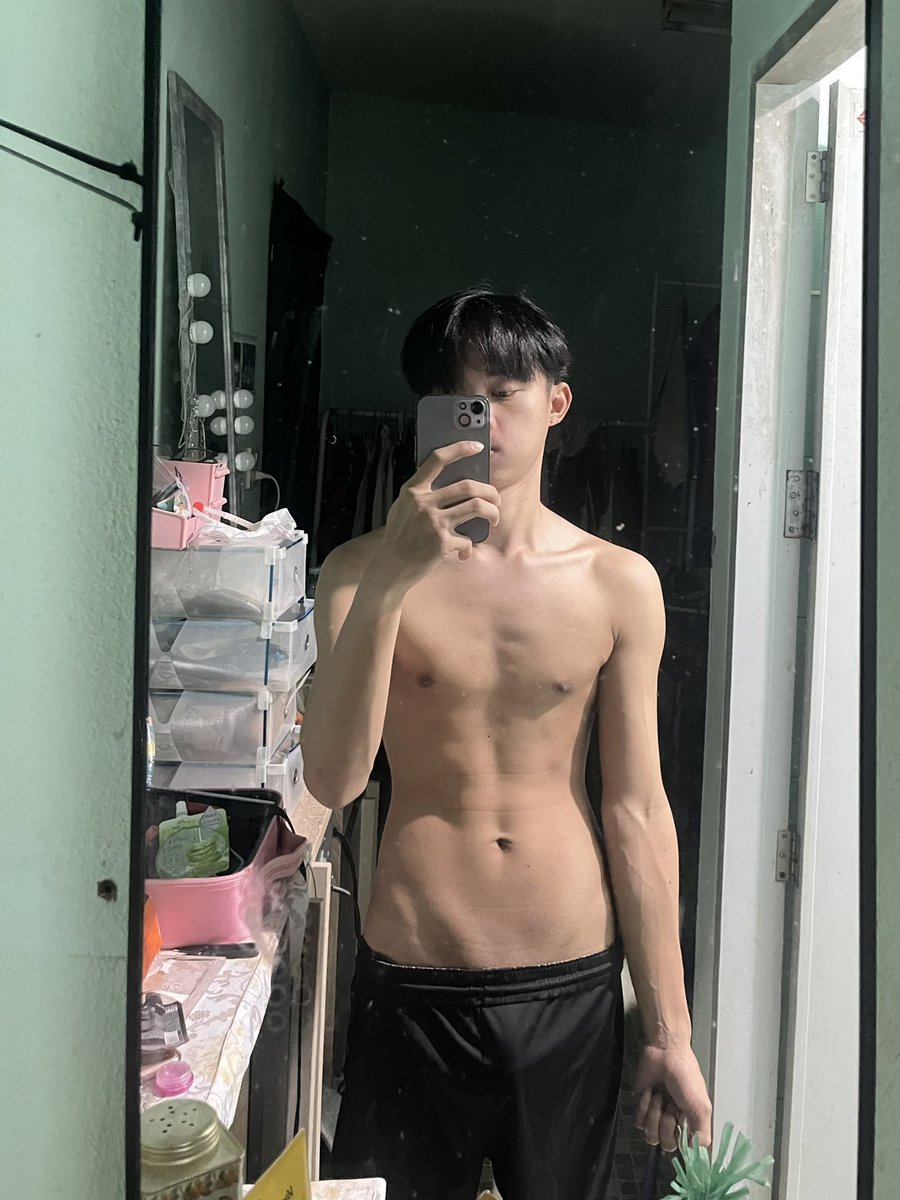 นายW ||| tweet media