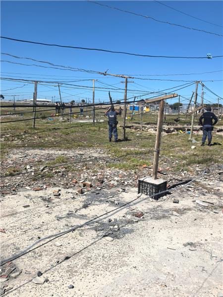 Eskom_SA's tweet photo. #EskomWesternCape in collaboration with the @CityofCT and the @SAPoliceService (SAPS) conducted a rapid response operation earlier today in %Sesikhona informal settlement, #Philippi, to remove illegal electricity connections in the area.
The joint operation forms part of ongoing efforts to ensure the safety, reliability and sustainability of the electricity network while protecting communities from the dangers associated with illegal connections.
Illegal connections also place immense strain on the electrical infrastructure, often leading to unplanned outages and costly damage to equipment. By removing these connections, the teams are helping to safeguard the integrity of the electricity supply and improve service delivery for lawful customers.
Eskom Western Cape extends its appreciation to all participating stakeholders for their continued support.