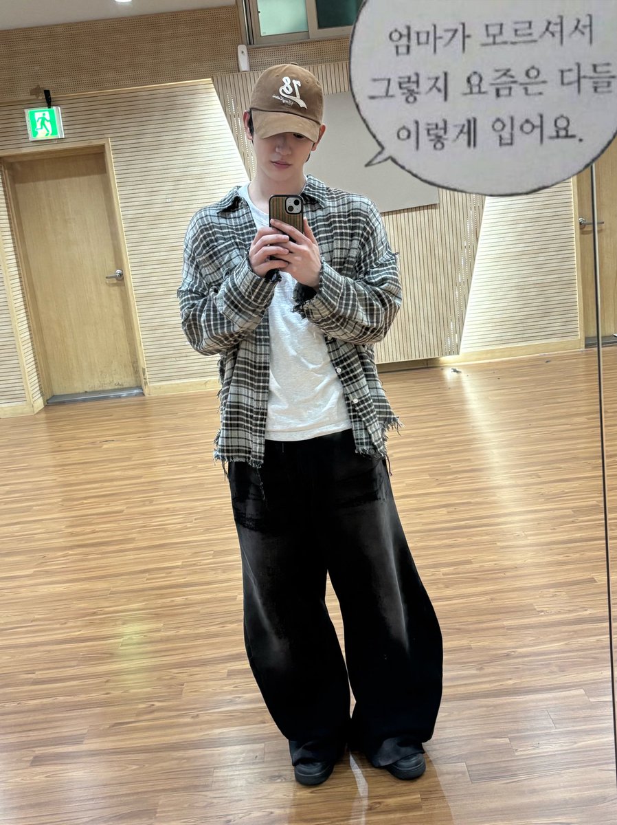 연 tweet media