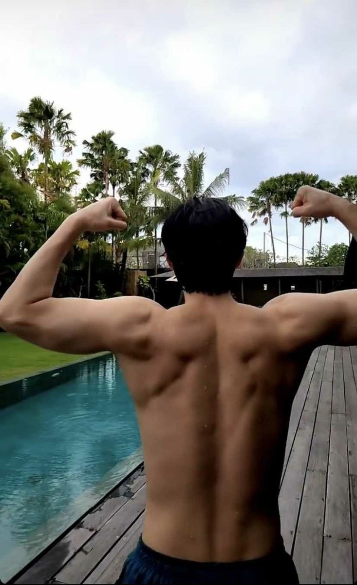 I need a monday motivation, where are you Gong Yoo? 😐😔