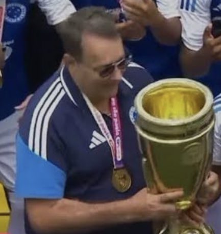 🦊 É apenas o começo 🦊

2026 🏆🏆

Em breve o Cruzeiro será campeão da Libertadores, pode apostar.

Pedrinho BH e seu projeto multicampeão