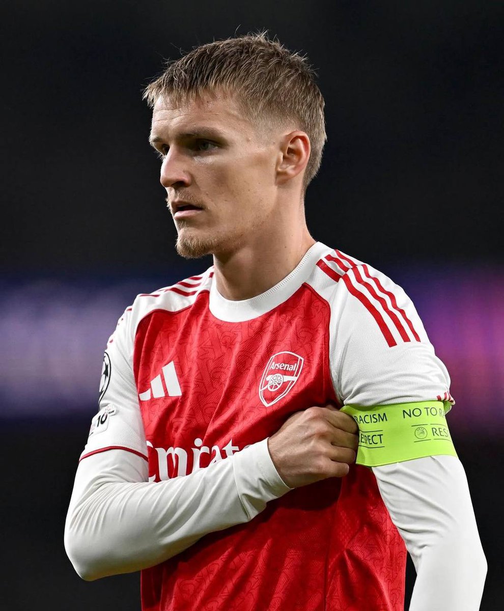 Ball Dates tweet media