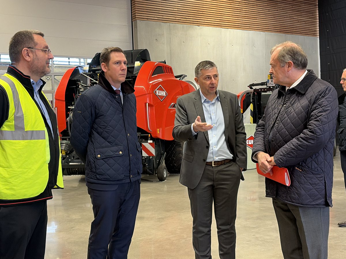 Prefet67's tweet image. #Industrie |  Kuhn : le groupe alsacien leader mondial des équipements agricoles

🔎Fondé en 1828, le groupe Kuhn, spécialiste de la machinerie agricole, allie  technologies de pointe et  savoir-faire traditionnel en matière de préparation du sol, de fertilisation et de récolte.