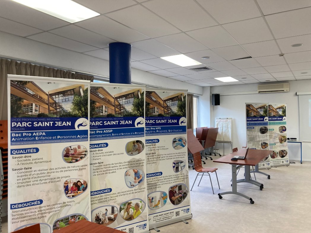 Lycée Régional Parc Saint Jean tweet media