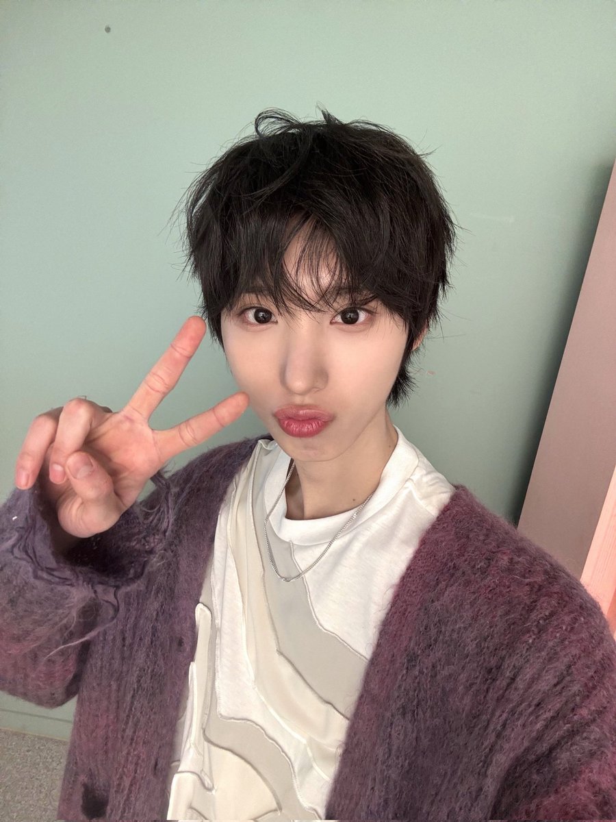 HELLOOOO MY GIRLFRIEND MY SAYANG MAKASIH UDAH SELCA CANTIKK💕❣️