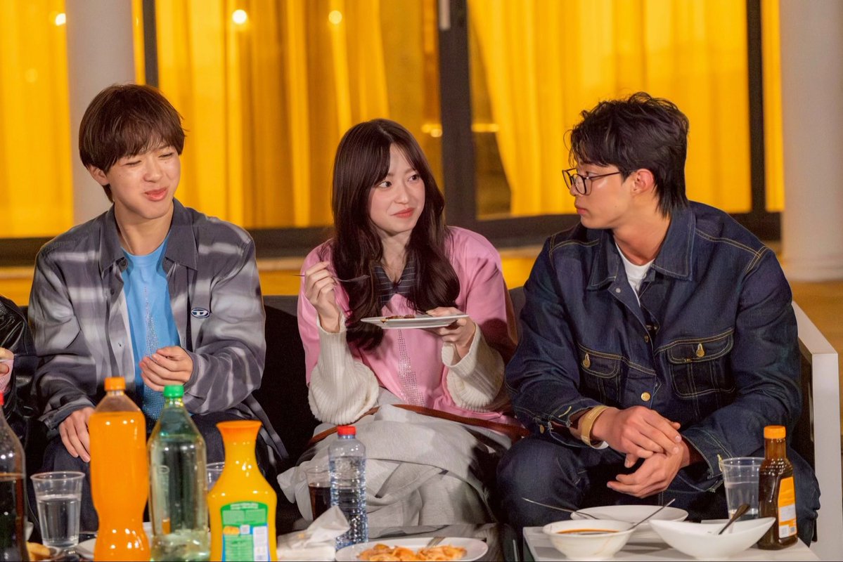 榎田一王 tweet media