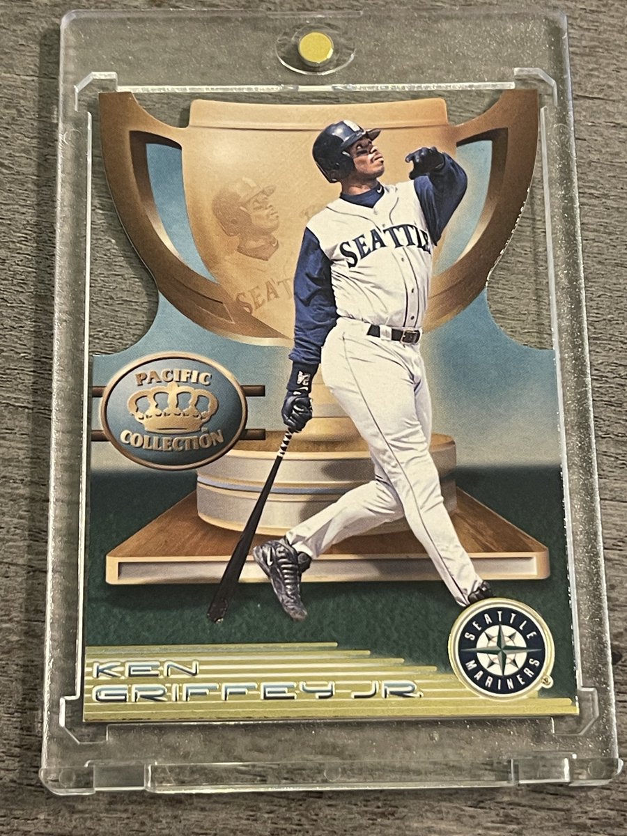 NickLoffer tweet media