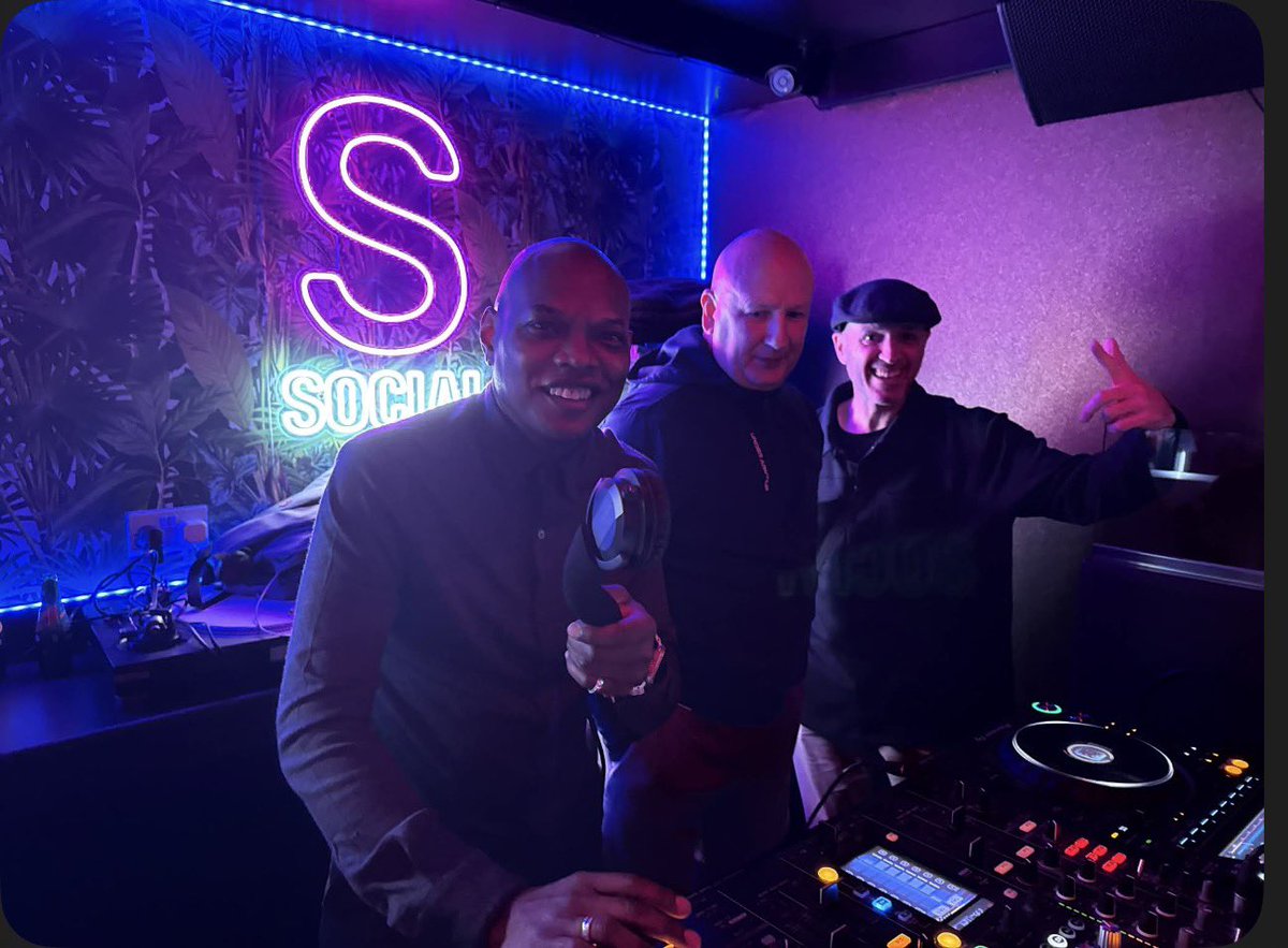 Mickey Cee tweet media