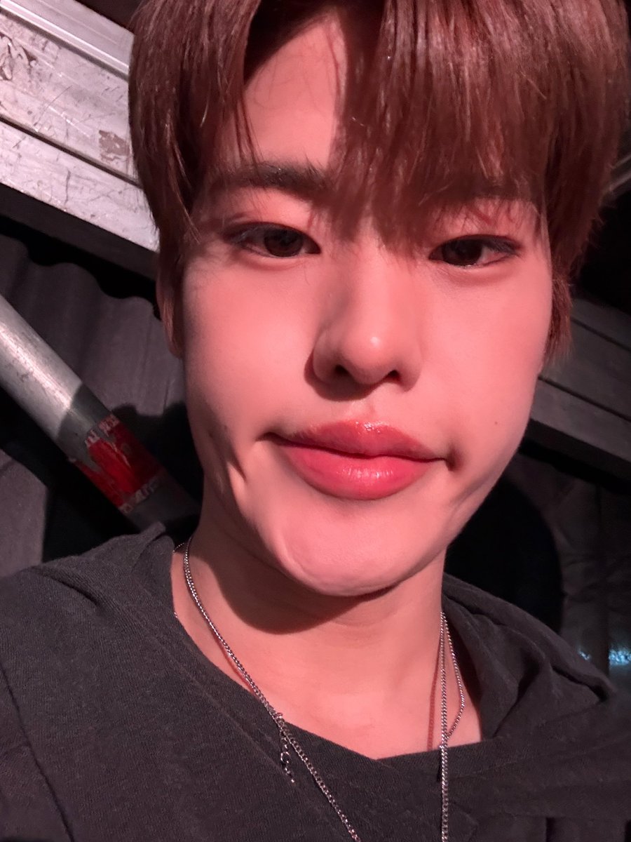 ᶜᴬᴺᵛᴬˢ tweet media