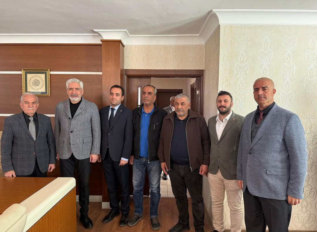 GÜÇLÜ İSTİŞARE, ORTAK HEDEF

Teşkilatımızla birlikte Diyarbakır Milletvekilimiz Sn. Galip Ensarioğlu’nu ziyaret ettik.

Nazik kabulleri, samimi sohbetleri ve kıymetli değerlendirmeleri için kendilerine teşekkür ediyor, çalışmalarında başarılar diliyoruz.