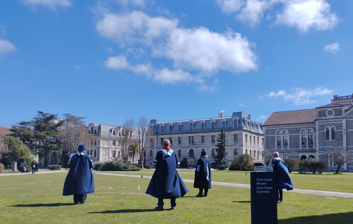 9 Mart 2026 Boğaziçi Üniversitesi Akademisyenleri Nöbeti no. 1274. Direnişin 6. yılı/1891. günü <a href="/UniBogazici/">Boğaziçi Üni.</a> #KabulEtmiyoruzVazgeçmiyoruz
March 9, 2026 Bogazici University Faculty Vigil #1274/6th year/1891st day of the resistance @unibogazici_en #WeDoNotAcceptWeDoNotGiveUp