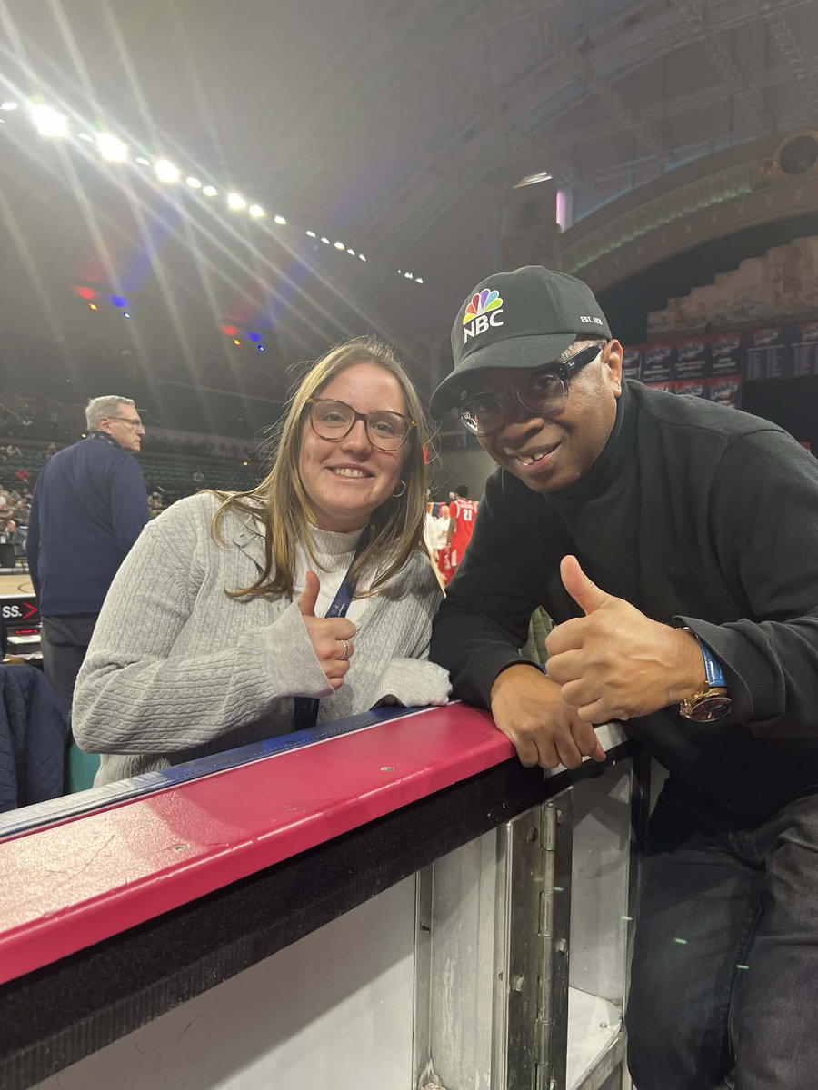 B. Desmond Murray tweet media