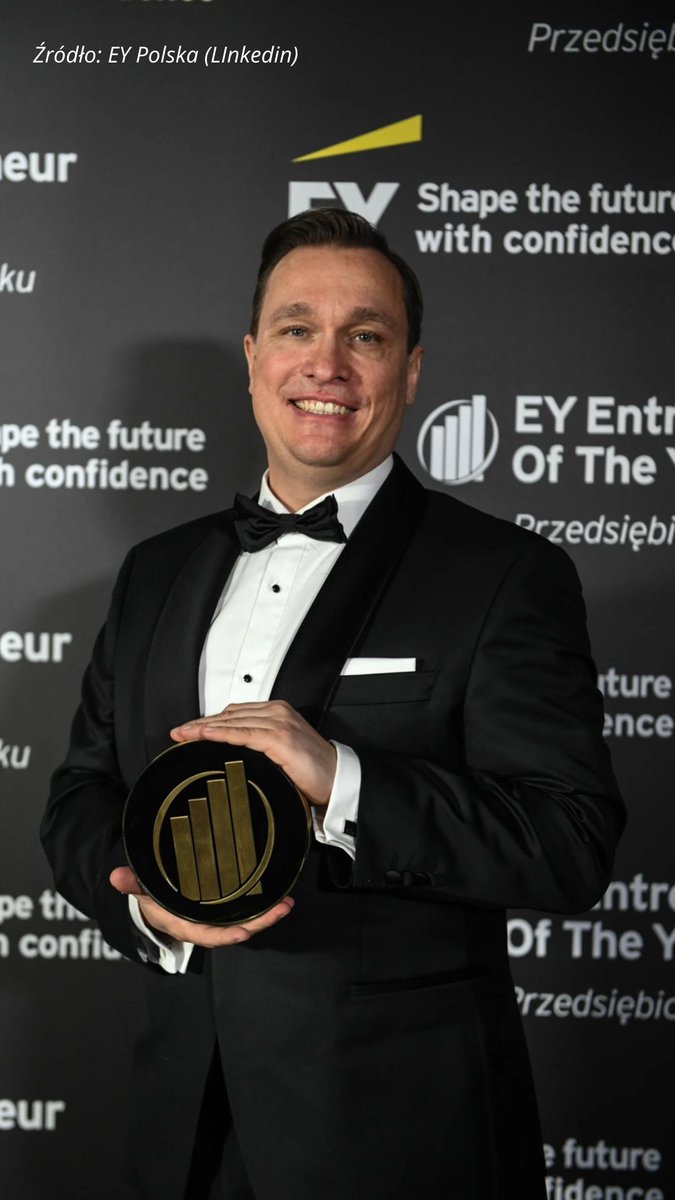 Adam Malinowski tweet media