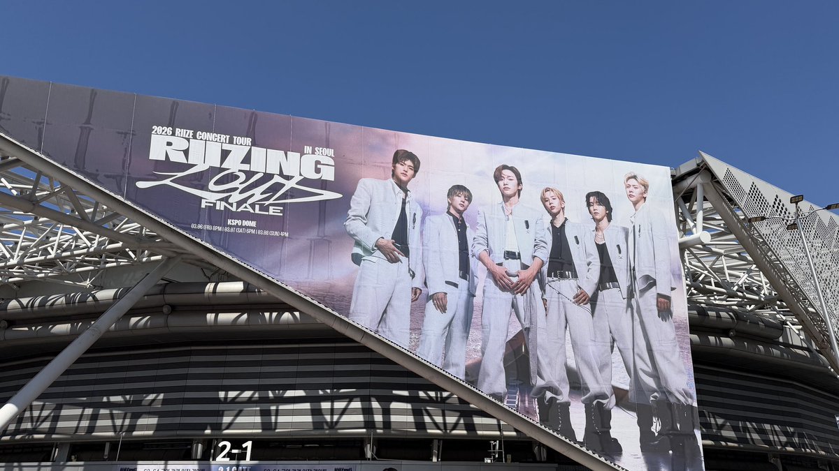 ᶜᴬᴺᵛᴬˢ tweet media