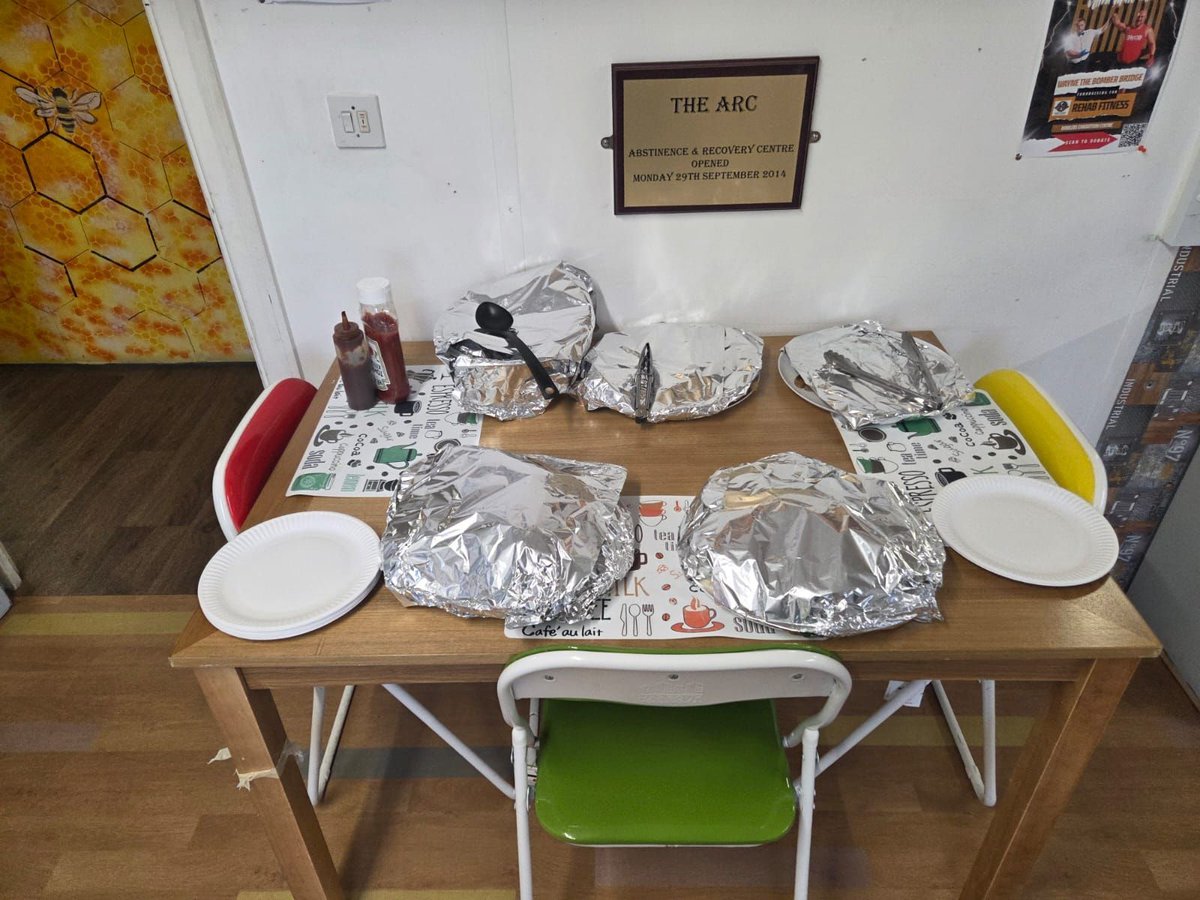 RRR_LUF's tweet image. Project Free 🤝🌱

Project Free has been spending meaningful time again at the ARC Community Hub in Manchester, enjoying the opportunity to come together in a supportive environment.

#RedRoseRecovery #RecoveryJourney #CommunitySupport