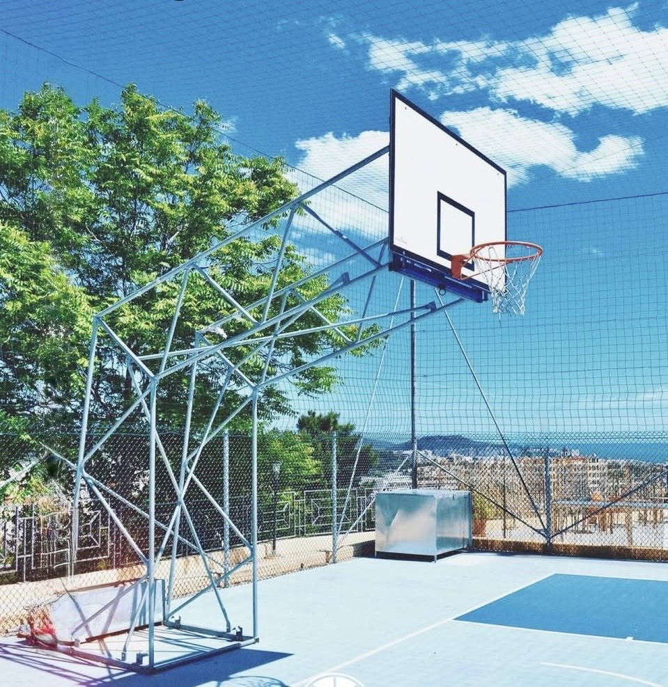 dave_severns's tweet photo. Hoop of the Day…Cagliari, Italy. #hoopoftheday https://t.co/pjJE8LLJV2