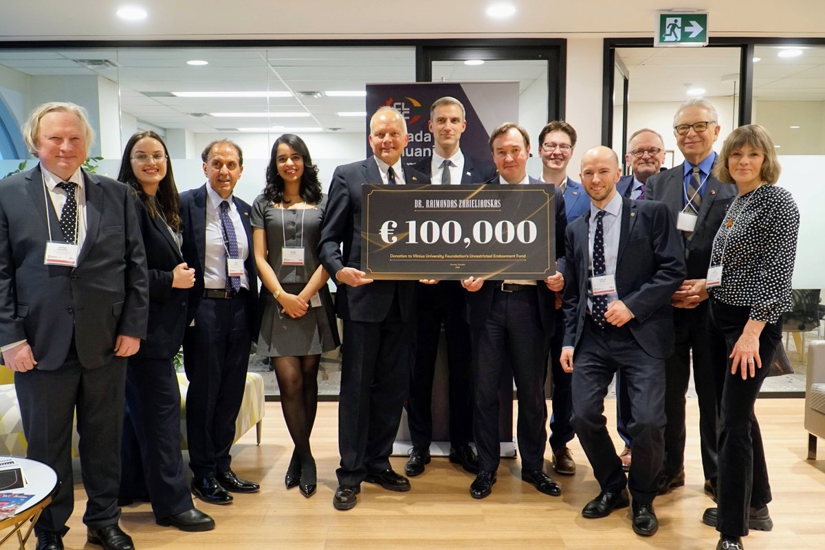 VU_LT's tweet image. From the Lithuanian #diaspora to Vilnius: Canadian Lithuanian physician Dr Raimondas Zabieliauskas pledged €100,000 to the VU #Foundation. Announced in Toronto with VU Rector Prof Rimvydas Petrauskas, the gift will support early-career researchers: bit.ly/4ukfrVY
