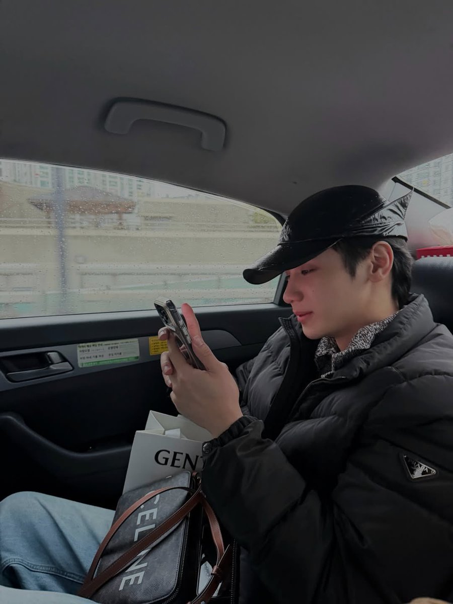 ︎ ︎ ︎ tweet media