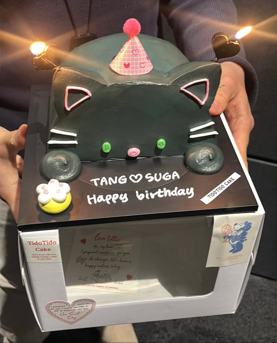 Tangie cake 😭🖤