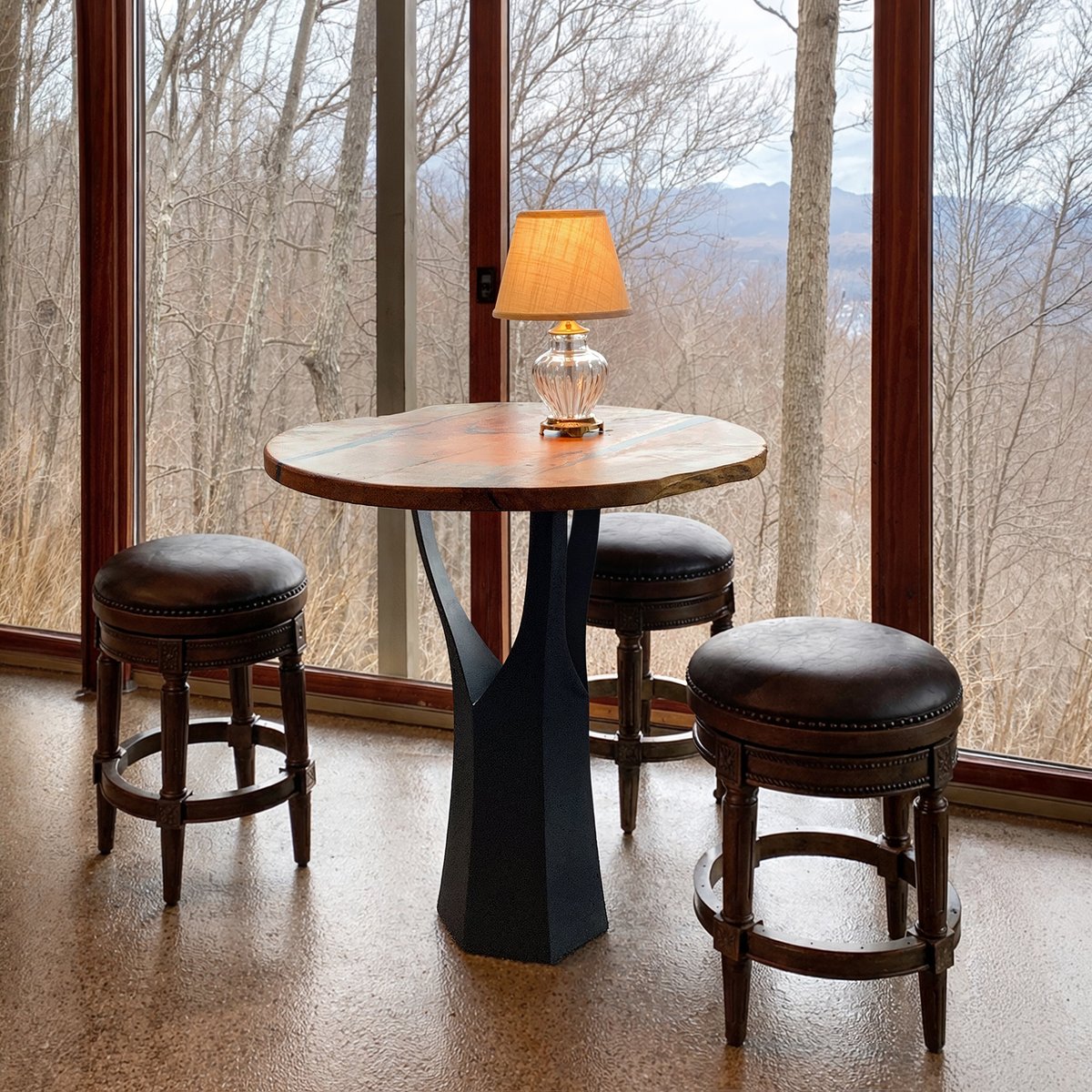 Flowyline_'s tweet image. Small enough to bring people together, strong enough to hold what matters 🤝

Gorgeous counter tables crafted by C.Sue Pregartner, and Julie Hamstreet.

Table Base: 608 Namu | 36" H | Load: 1,000 lbs | Finish: Powder-coated | Feet: Levelers

#flowylinedesign #craftedwithlove