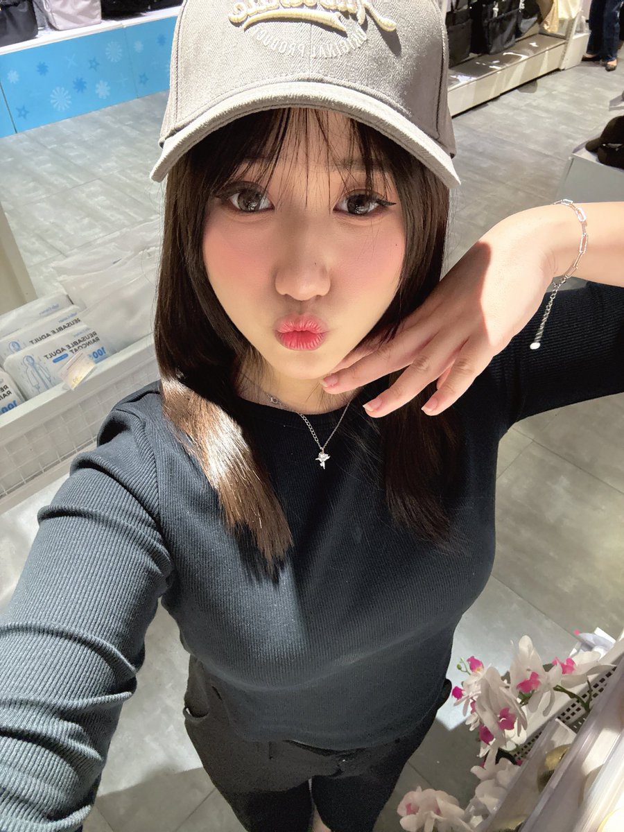 cathleenixie8's tweet photo. https://t.co/SywVo2RSXU