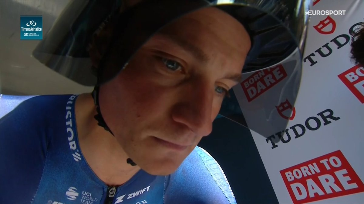 faustocoppi60's tweet photo. This camera guy almost went straight in Mathieu's soul, a bit too close LOL.
#TirrenoAdriatico https://t.co/RihHgUHu4G