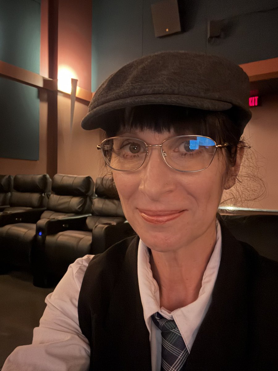 snufflewort's tweet photo. Just to prove I made it to the inside of a movie theatre yesterday, here is Peaky Blinder me, looking more like a newspaper delivery boy! #peakyblinder
#fuckcancer 💙💙💙 https://t.co/5wHJpuTGb4