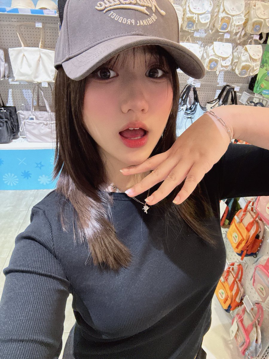 cathleenixie8's tweet photo. https://t.co/E9bpMNlaYr