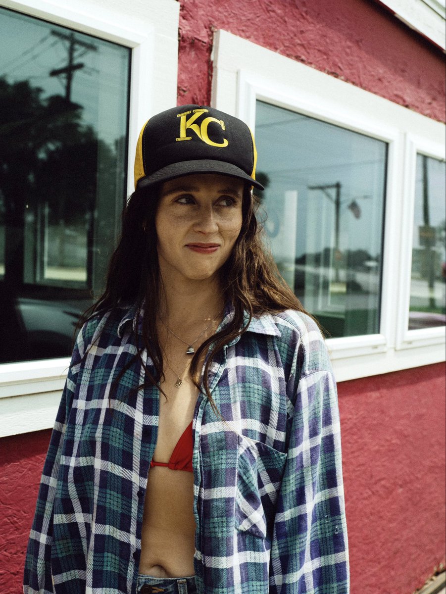 chriswbarber's tweet image. Katie Crutchfield #waxahatchee #snocaps