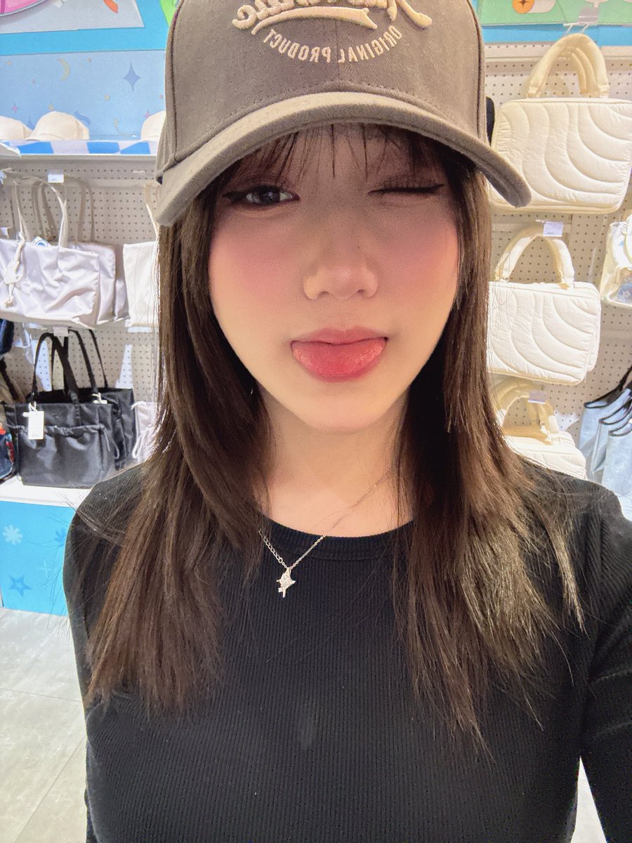 cathleenixie8's tweet photo. https://t.co/WLBy9TeBP4