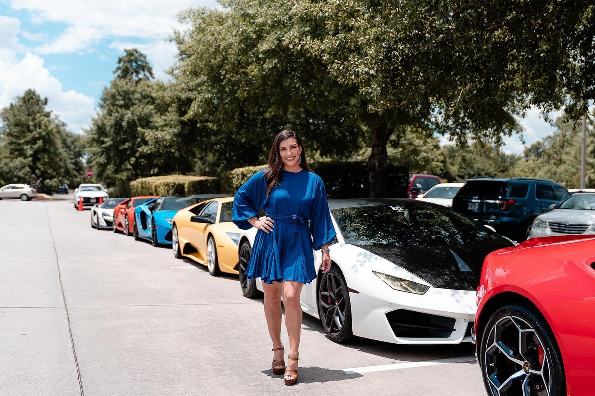 Kim_Billions's tweet photo. Something blue 💙 and a few hundred horsepower never hurt anybody #OOTD https://t.co/5PyQRgCzS8