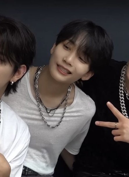 eto nasa utak ko 😵‍💫