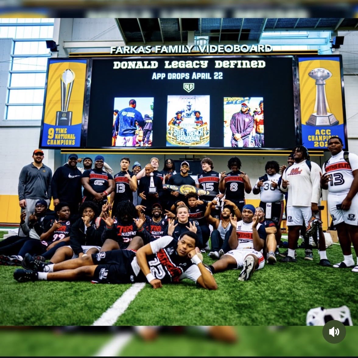 USOUPREPFOOTBALL tweet media