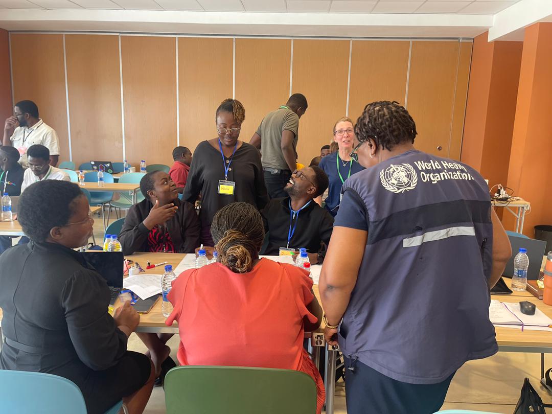 WHOMalawi's tweet photo. Malawi takes a major step towards its first internationally recognized EMT!
@MalawiGovt, @WHOMalawi &amp; @UKEMT, supported by @FCDOGovUK and @Pandemic_Fund, are conducting a 5 day EMT Development Workshop to build the technical and logistical capacity needed for WHO classification. https://t.co/N4as78pXmM