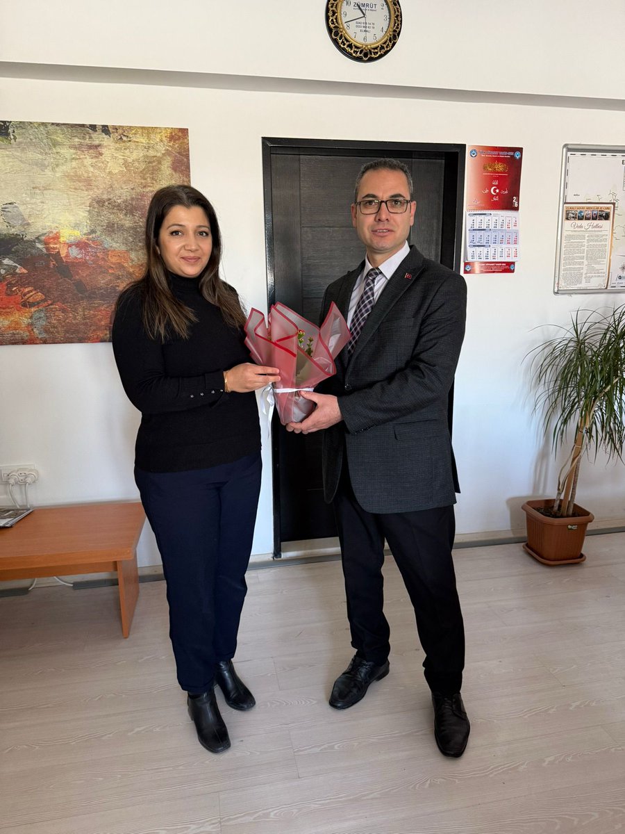 Elmali_DSM's tweet photo. Toplumun temelini oluşturan aile yapısının güçlenmesinde en büyük pay sahibi olan kadınlarımız, geleceğimizin şekillenmesinde önemli bir rol üstlenmektedir.

Bu vesileyle 8 Mart Dünya Kadınlar Günü’nü kutluyor, tüm kadınlarımıza sağlık, huzur ve başarı dolu bir hayat diliyoruz. https://t.co/uj4549VVvi
